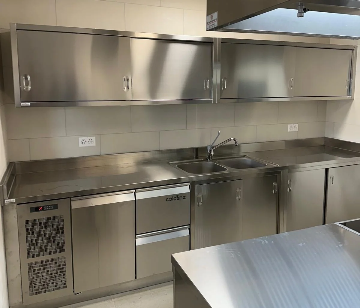 Stainless steel kitchen benchtop