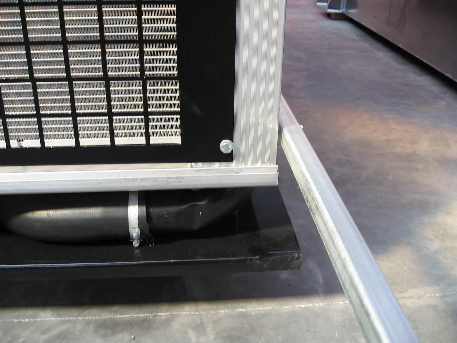 Metal sheet ducting components