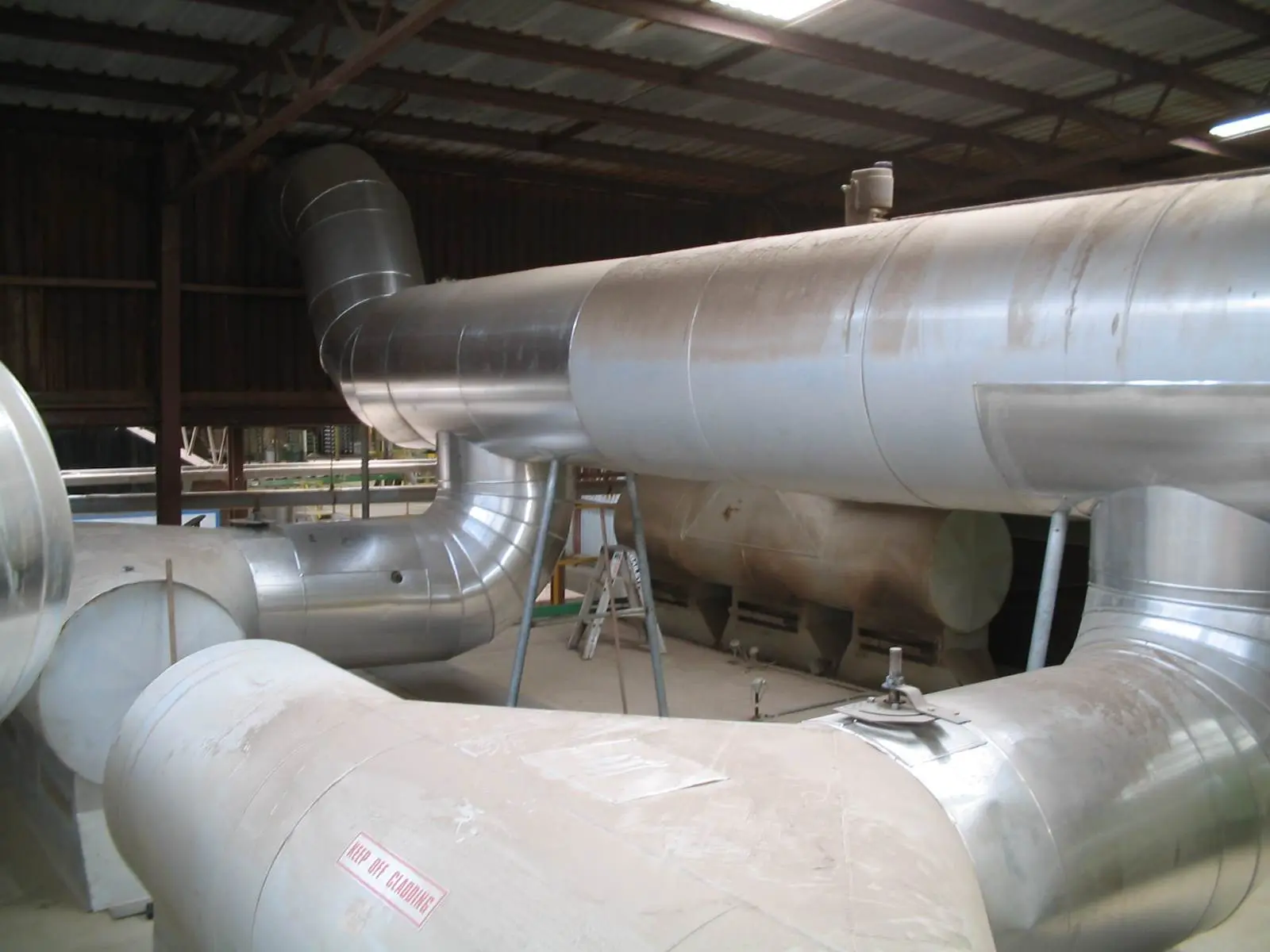 Metal assembly for ducting