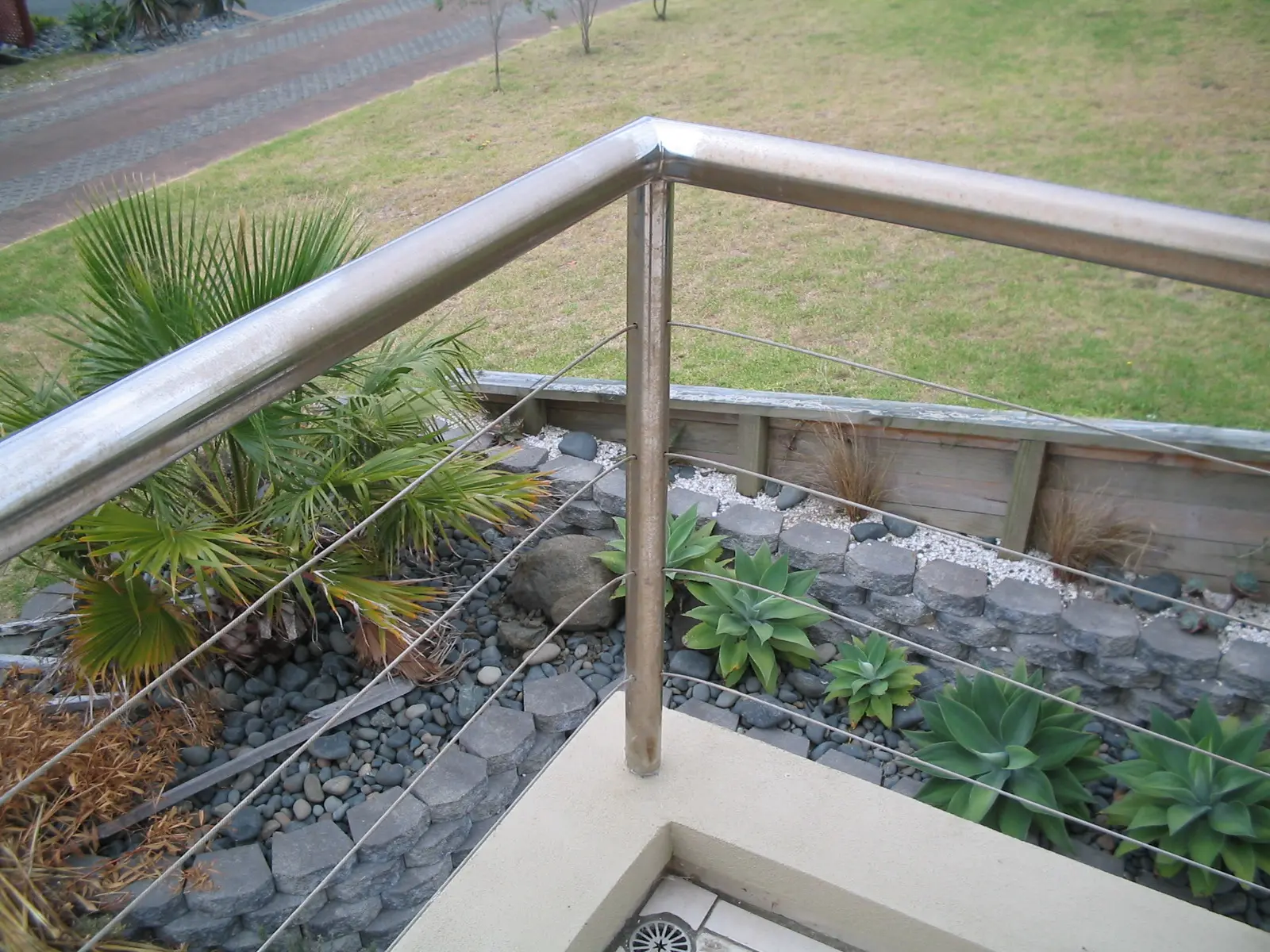Balcony railings installation
