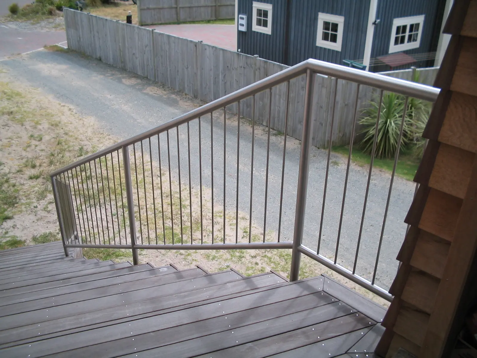 Staircase railing